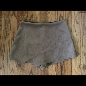 SUEDE MINI SKORT